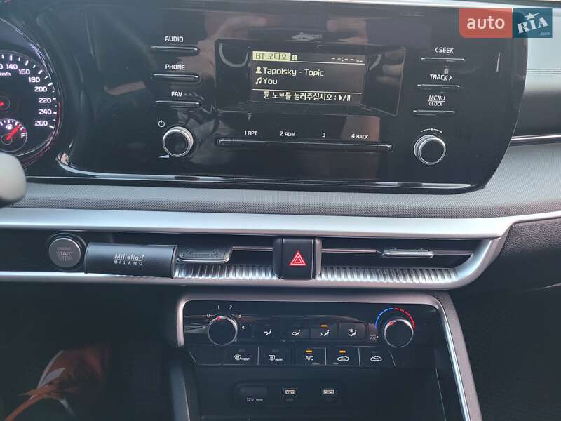 Седан Kia K5 2020 в Киеве