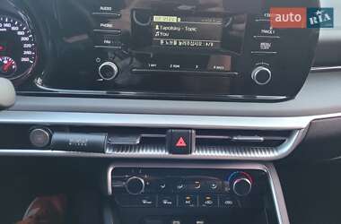 Седан Kia K5 2020 в 