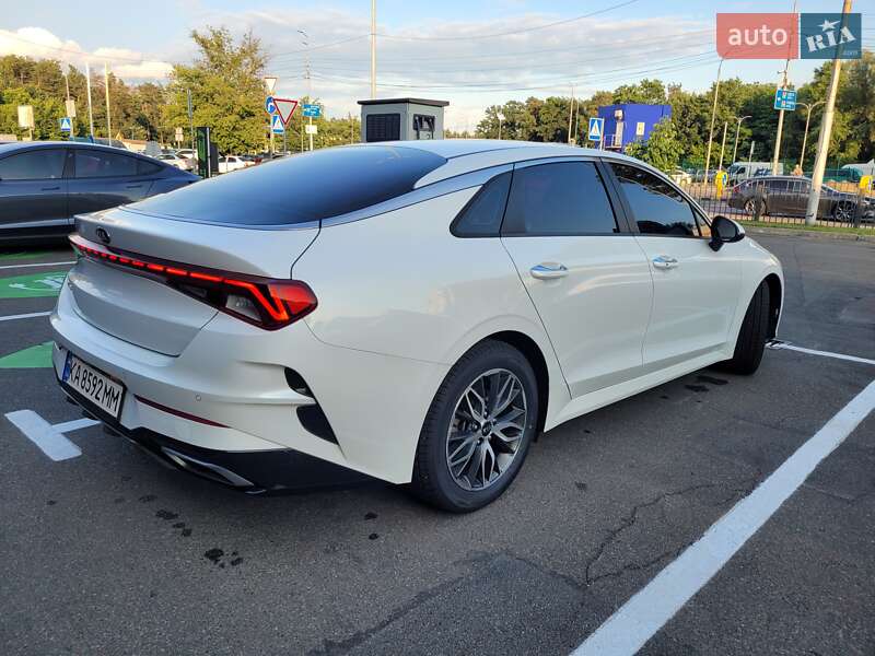 Седан Kia K5 2020 в Киеве