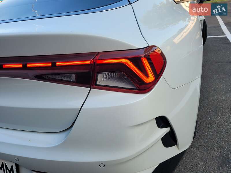 Седан Kia K5 2020 в Киеве