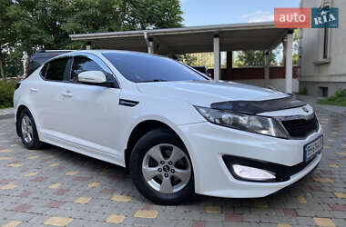 Седан Kia K5 2012 в Одессе