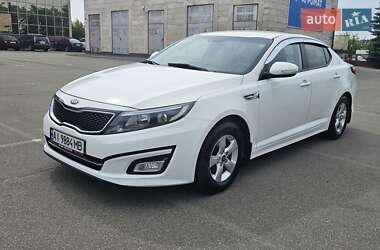 Седан Kia K5 2015 в Киеве