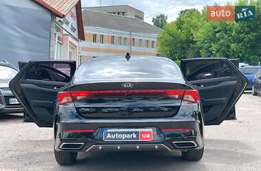 Седан Kia K5 2020 в 