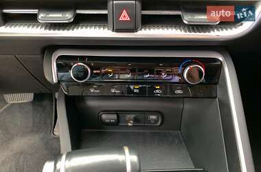 Седан Kia K5 2020 в 