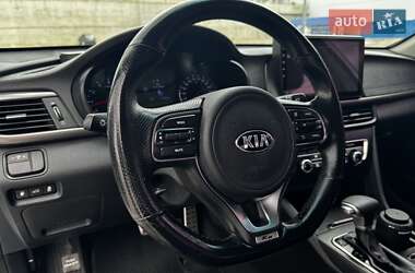 Седан Kia K5 2015 в 