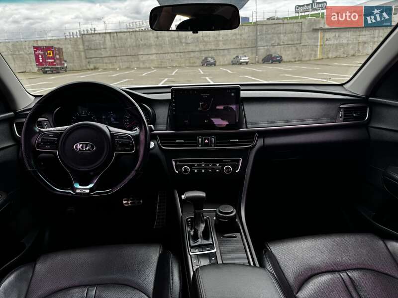 Седан Kia K5 2015 в Одесі