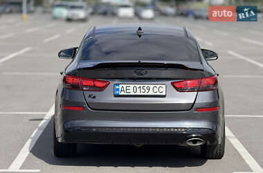 Седан Kia K5 2019 в 