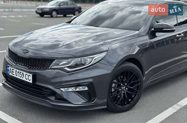 Седан Kia K5 2019 в 