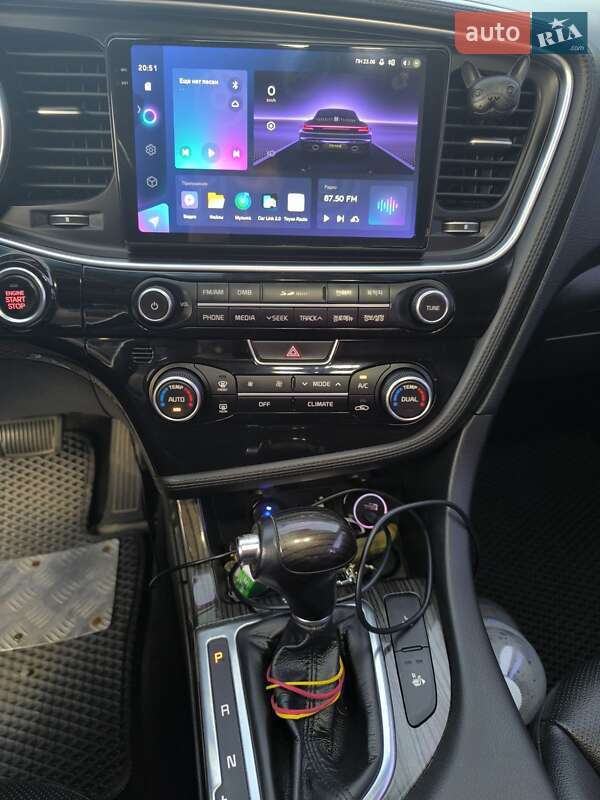 Седан Kia K5 2015 в Ставищі
