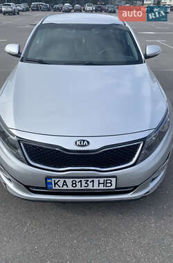 Седан Kia K5 2015 в Киеве