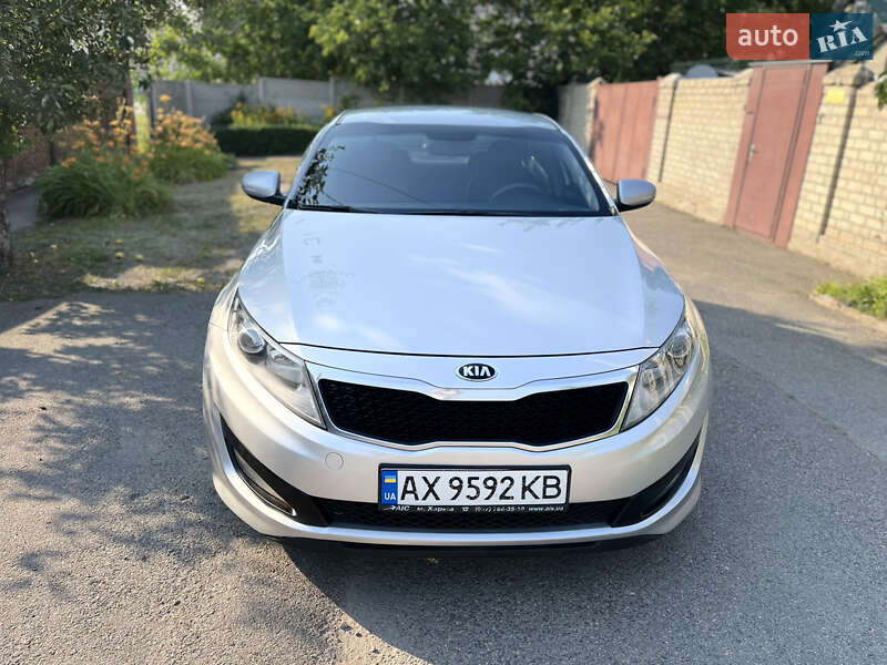 Седан Kia K5 2012 в Харькове