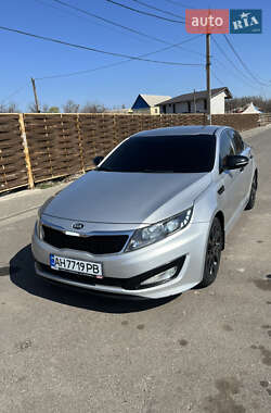 Седан Kia K5 2012 в 