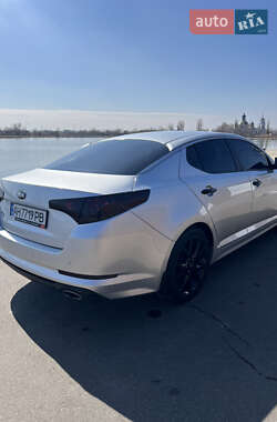 Седан Kia K5 2012 в 