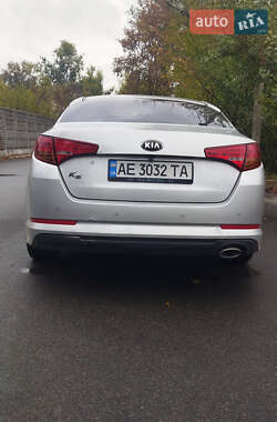 Седан Kia K5 2012 в 