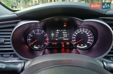 Седан Kia K5 2014 в 