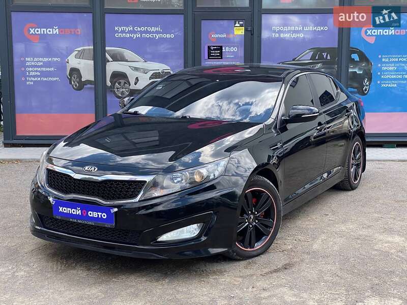 Седан Kia K5 2013 в 