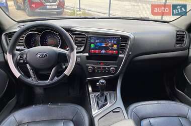 Седан Kia K5 2013 в 