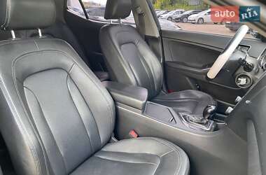 Седан Kia K5 2013 в 