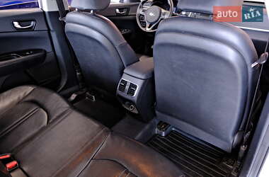 Седан Kia K5 2016 в 