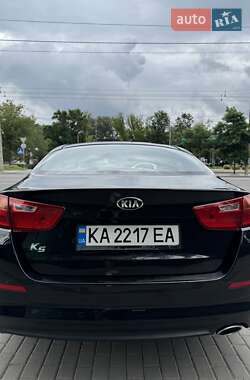 Седан Kia K5 2013 в 