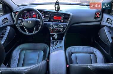 Седан Kia K5 2012 в 