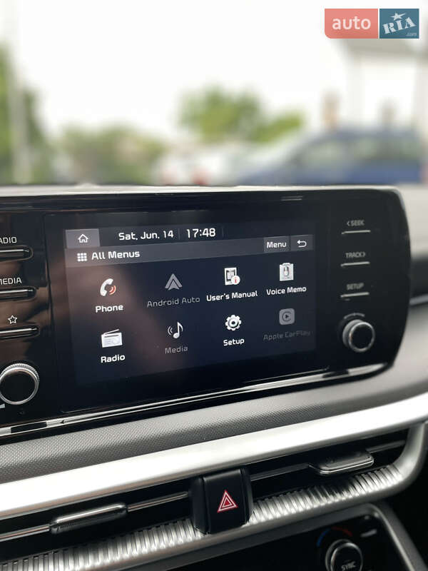 Седан Kia K5 2021 в Житомирі
