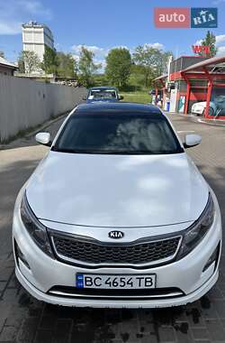 Седан Kia K5 2015 в Львові