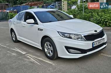 Седан Kia K5 2013 в Киеве