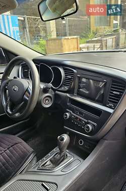 Седан Kia K5 2013 в 