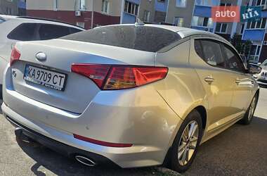Седан Kia K5 2013 в 