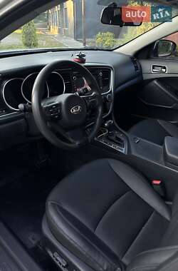 Седан Kia K5 2014 в 
