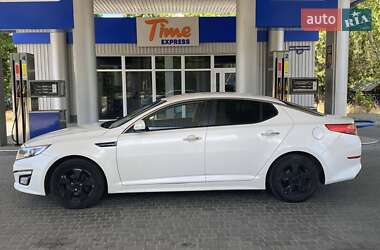 Седан Kia K5 2014 в 