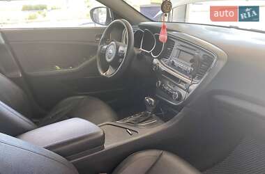 Седан Kia K5 2014 в 