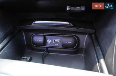 Седан Kia K5 2017 в 