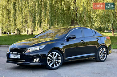 Седан Kia K5 2015 в 