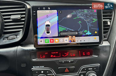 Седан Kia K5 2012 в Киеве