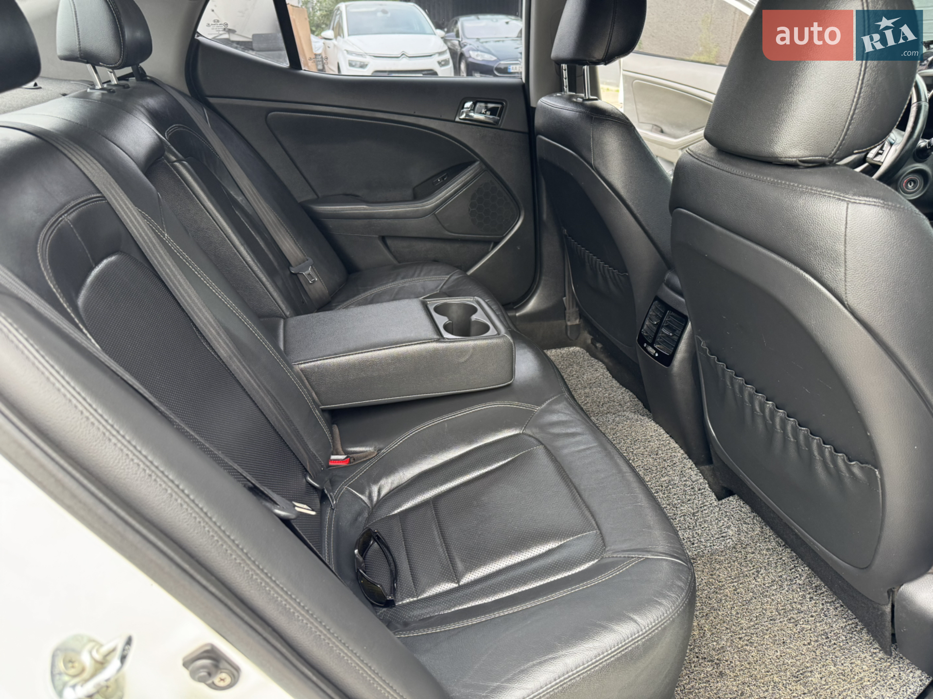 2012 Kia K5 - мініатюра 19