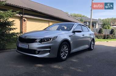 Седан Kia K5 2017 в Киеве