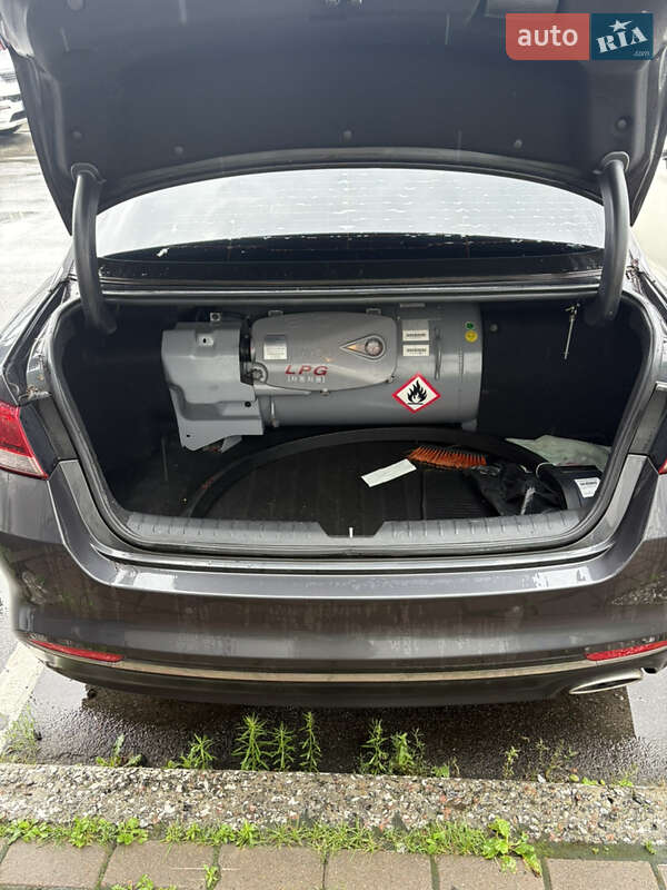 Седан Kia K5 2016 в Києві