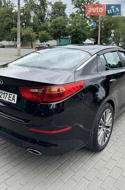 Седан Kia K5 2013 в 