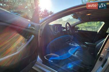 Седан Kia K5 2013 в 