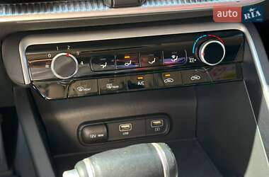 Седан Kia K5 2020 в 