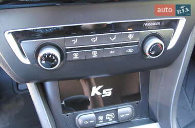 Седан Kia K5 2016 в 