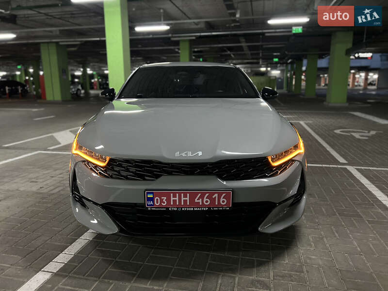 Седан Kia K5 2021 в Киеве