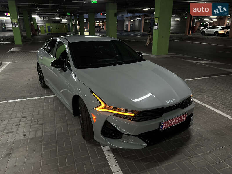 Седан Kia K5 2021 в Киеве