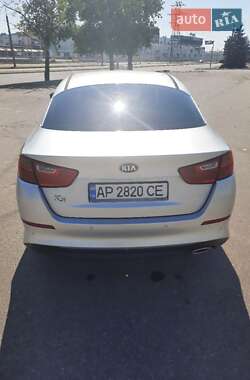 Седан Kia K5 2014 в Запорожье
