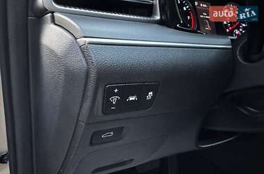 Седан Kia K5 2021 в 