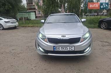 Седан Kia K5 2012 в Хмельницком