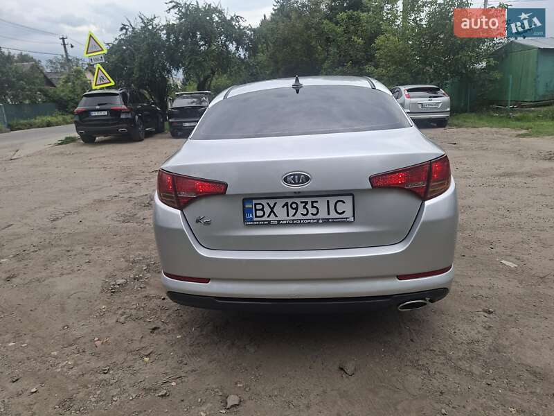 Седан Kia K5 2012 в Хмельницком