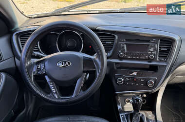 Седан Kia K5 2013 в 